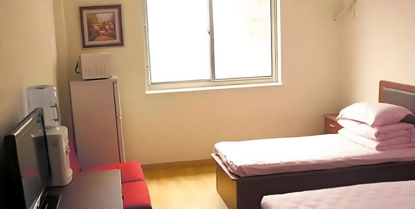 细节藏不住爱！白敬亭晒家意外暴露恋情？